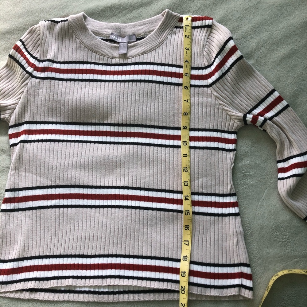 ASOS Cropped Sweater in neutral stripe - Picture 9 of 10